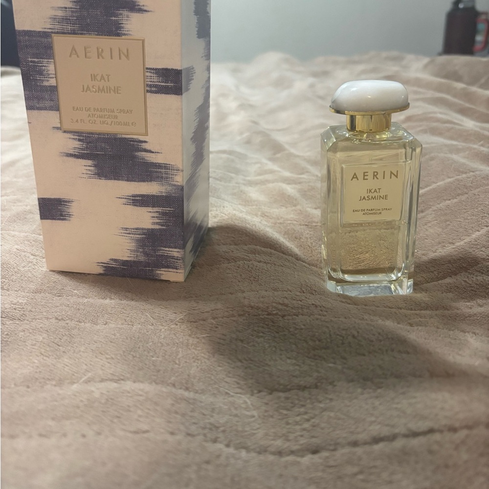 Aerin Ikat Jasmine Perfume with White Cap